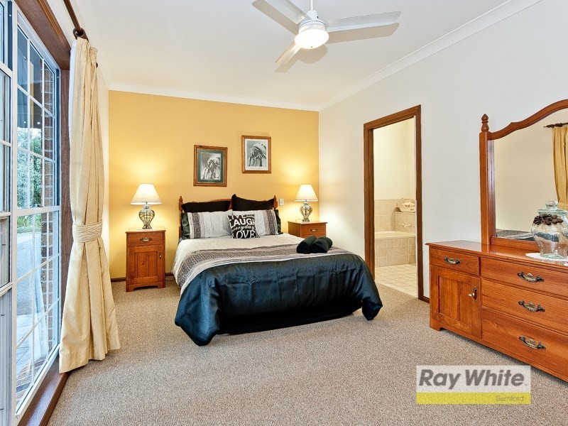 2 Nullamanna Road, Camp Mountain QLD 4520