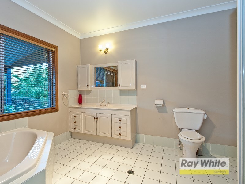 2 Nullamanna Road, Camp Mountain QLD 4520