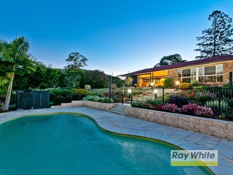 2 Nullamanna Road, Camp Mountain QLD 4520