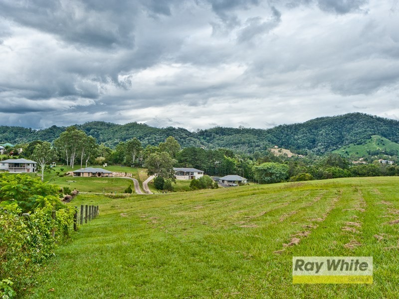 15 Haigh Crescent, Samford Valley QLD 4520