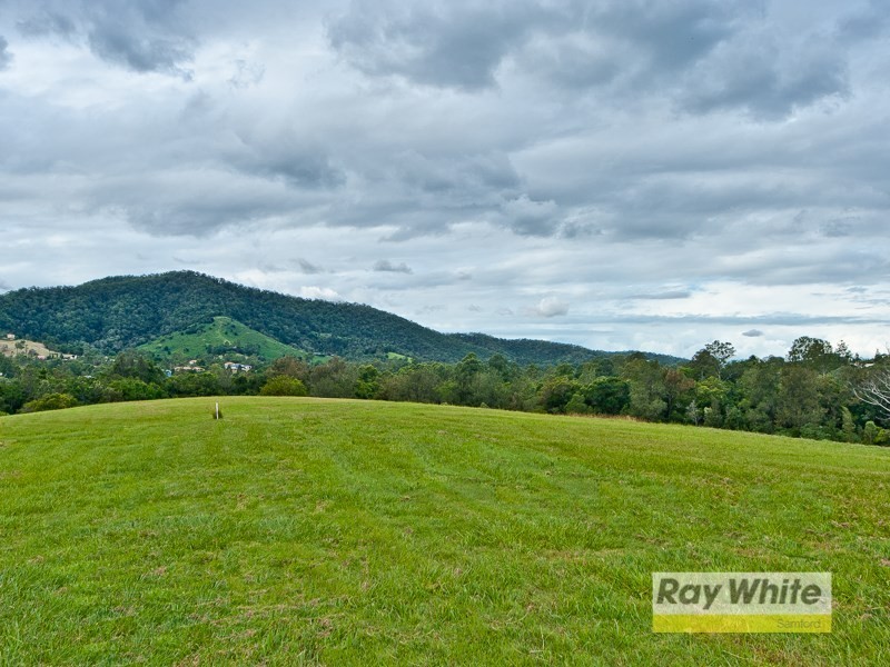 15 Haigh Crescent, Samford Valley QLD 4520