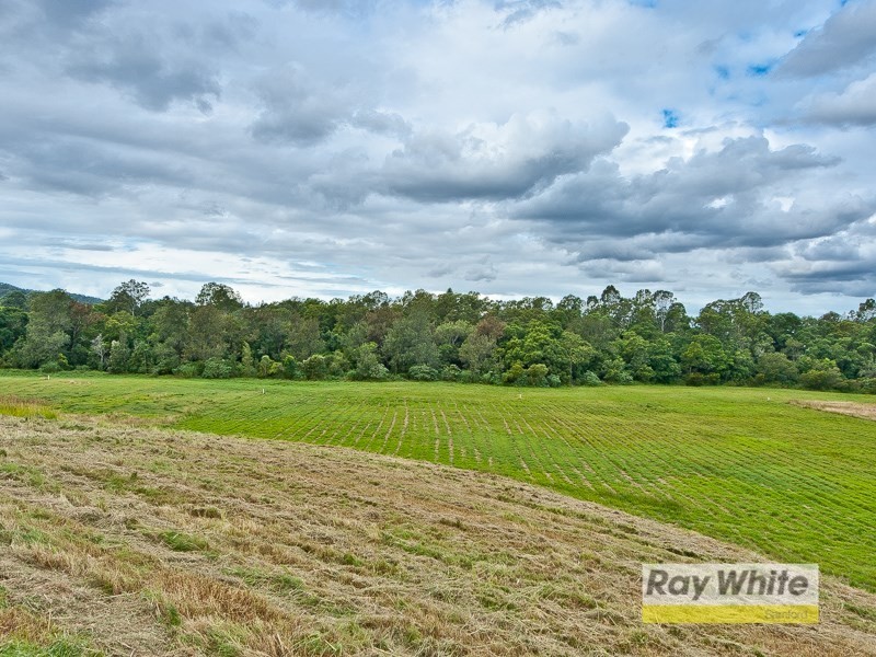 15 Haigh Crescent, Samford Valley QLD 4520