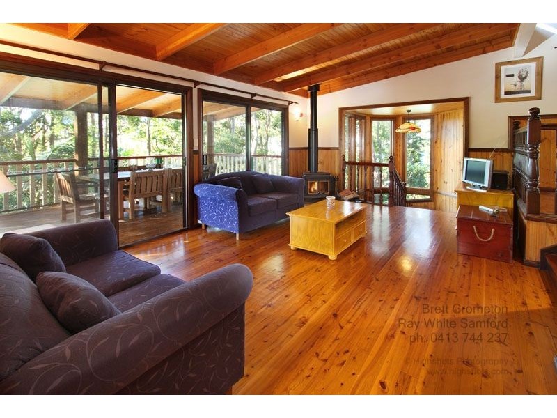 63 Harland Road, Mount Glorious QLD 4520