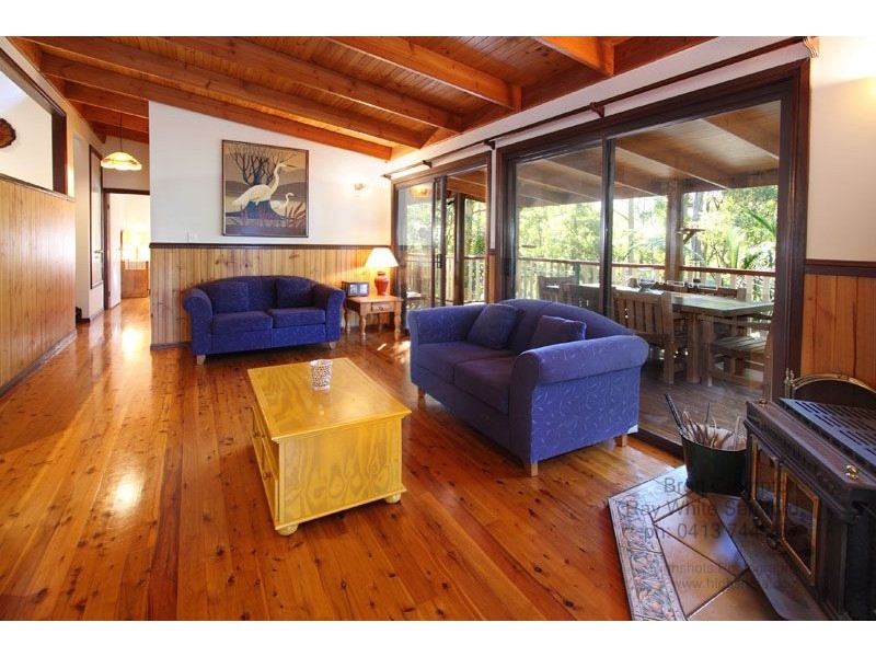 63 Harland Road, Mount Glorious QLD 4520