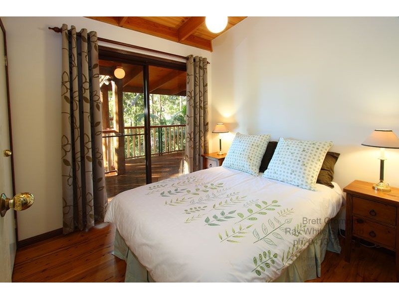 63 Harland Road, Mount Glorious QLD 4520