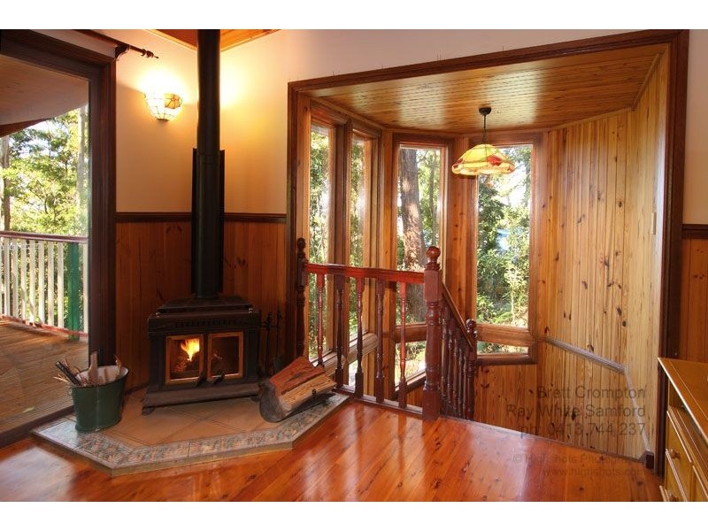 63 Harland Road, Mount Glorious QLD 4520