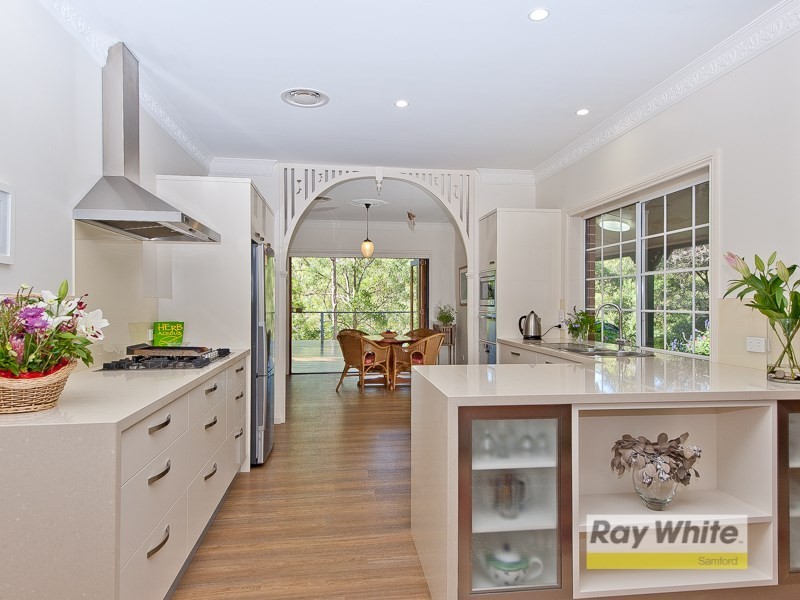 10 Sylvaterre Court, Samford Valley QLD 4520