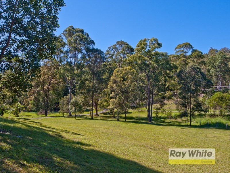 10 Sylvaterre Court, Samford Valley QLD 4520