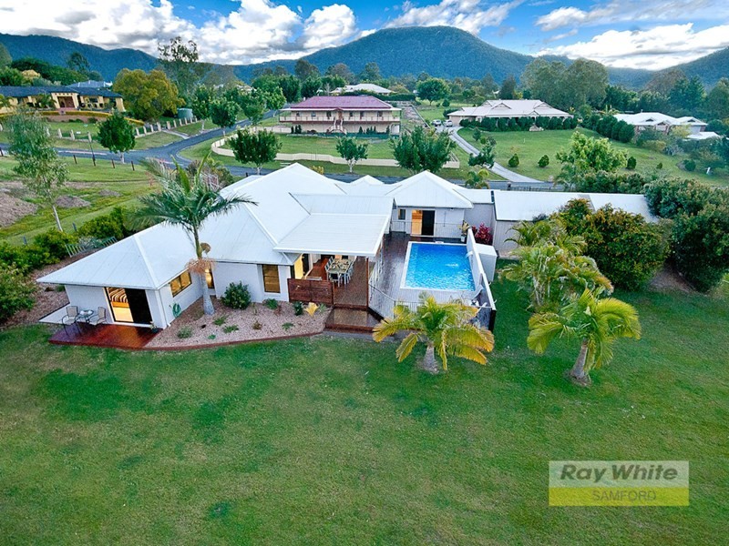 5 Meadowood Close, Highvale QLD 4520