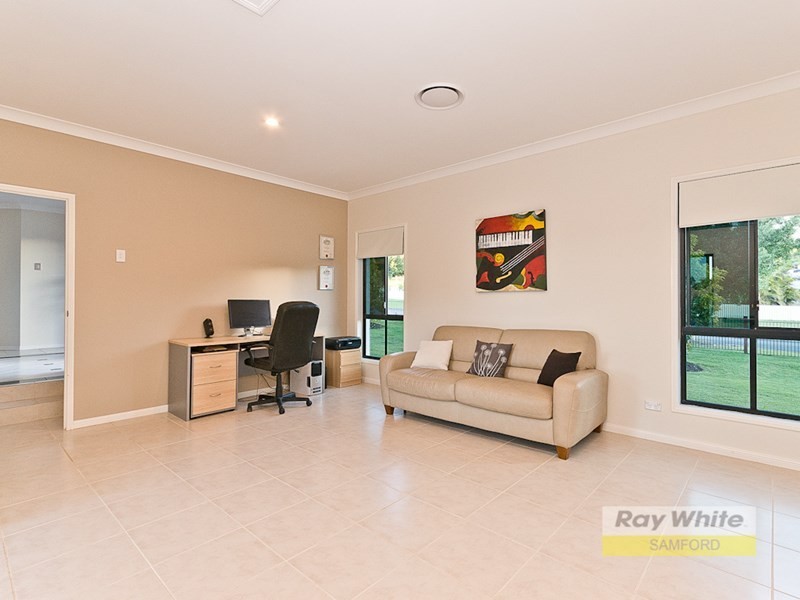 5 Meadowood Close, Highvale QLD 4520