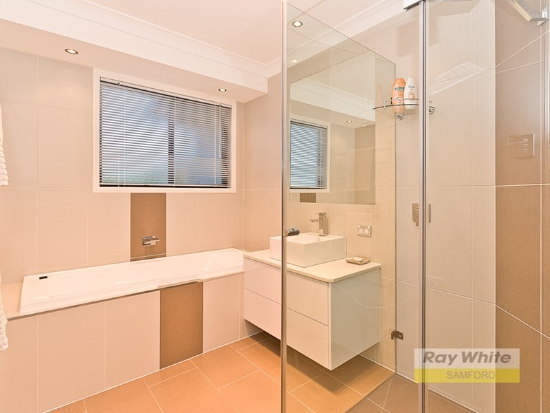 5 Meadowood Close, Highvale QLD 4520