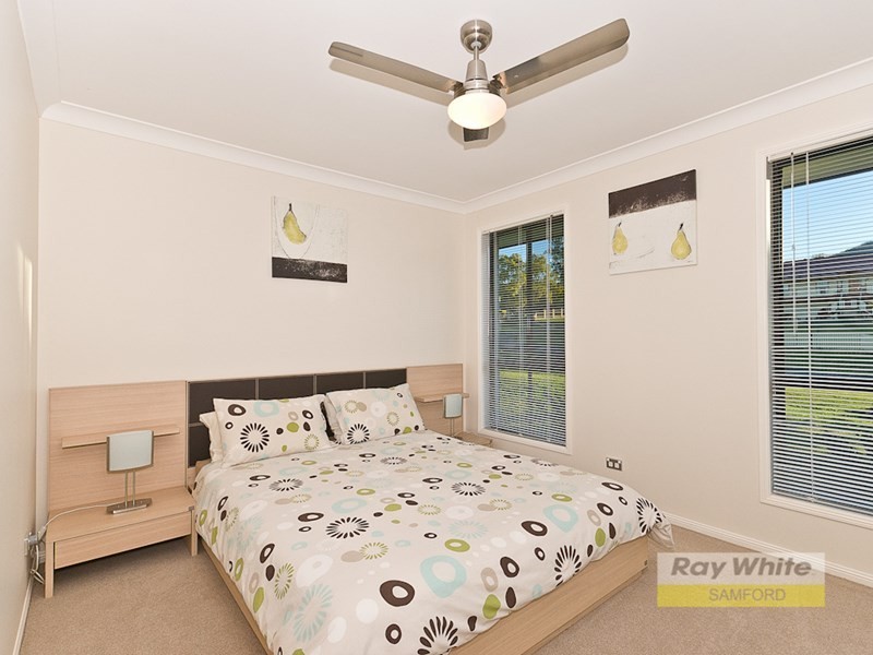 5 Meadowood Close, Highvale QLD 4520