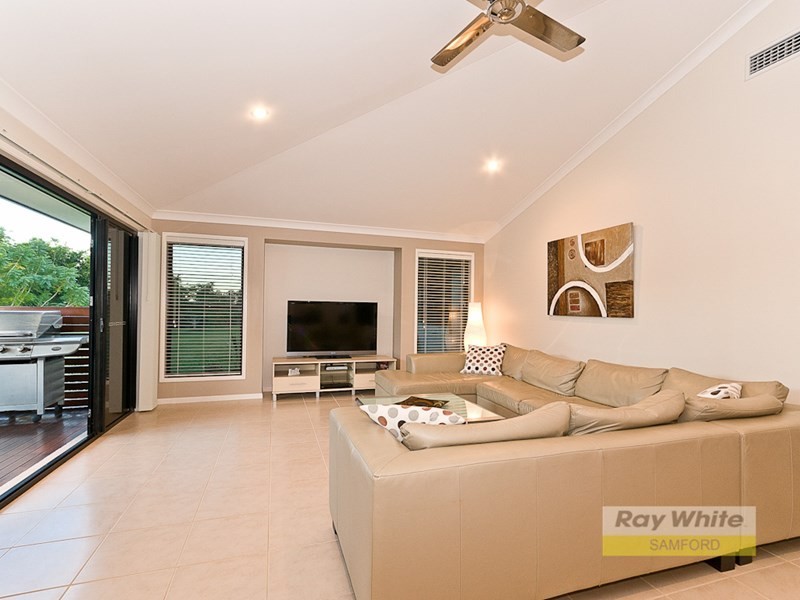 5 Meadowood Close, Highvale QLD 4520