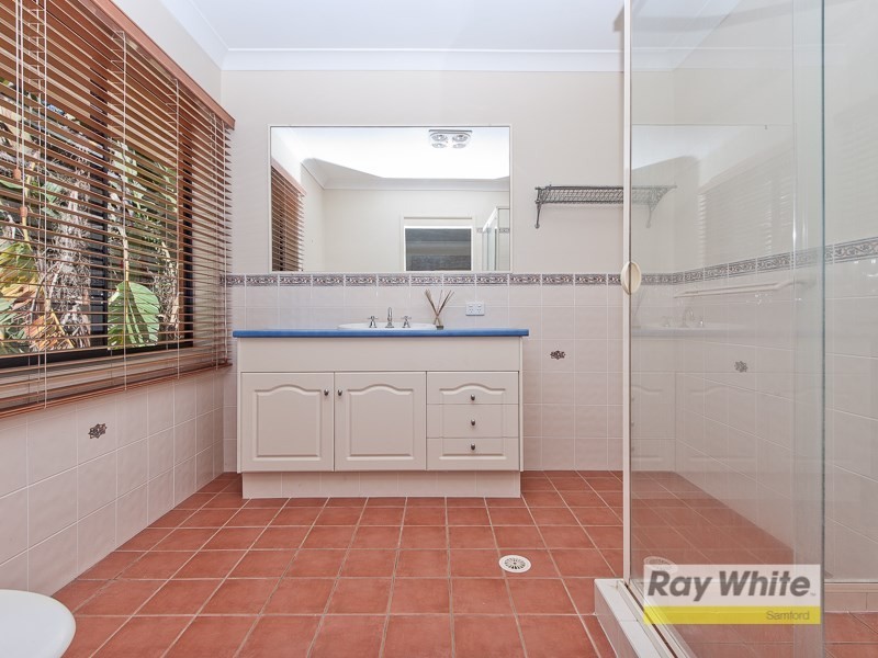 5 Woodbine Court, Highvale QLD 4520