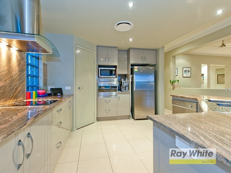 10 Barron Place, Joyner QLD 4500