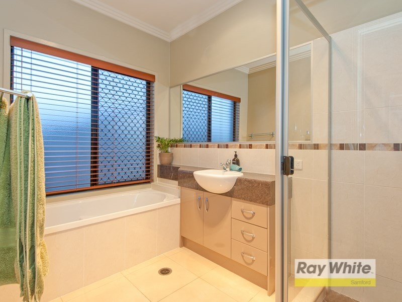 10 Barron Place, Joyner QLD 4500
