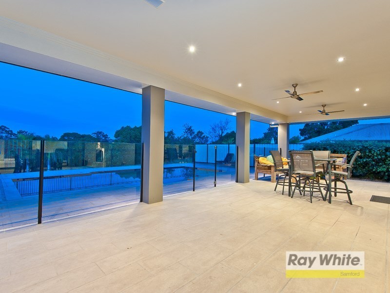 10 Barron Place, Joyner QLD 4500