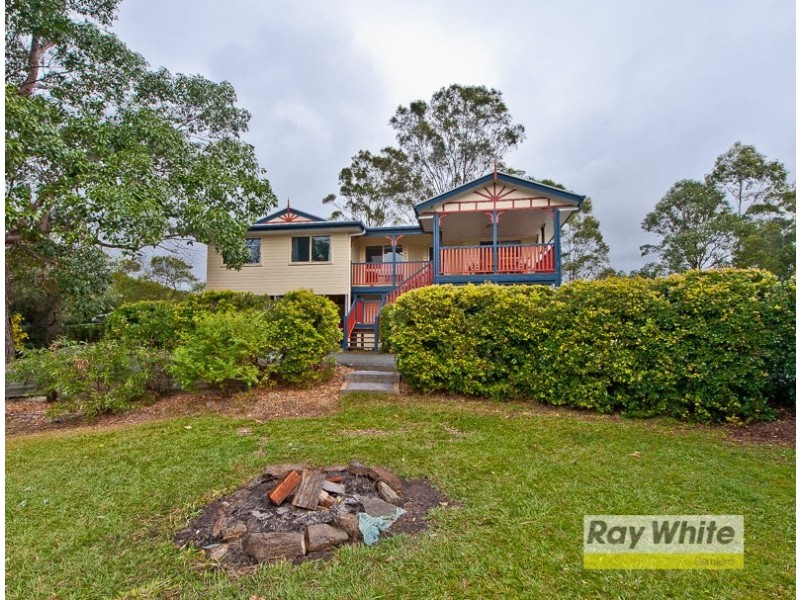 13 Willem Drive, Draper QLD 4520