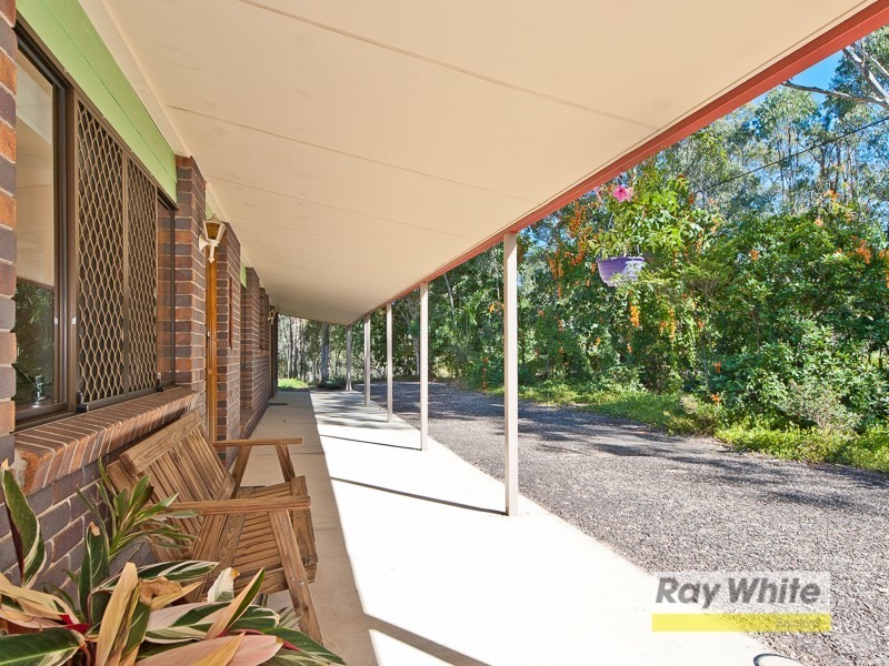 16 Bracken Court, Cashmere QLD 4500