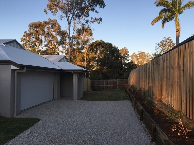 9 Fun Place, Bridgeman Downs QLD 4035