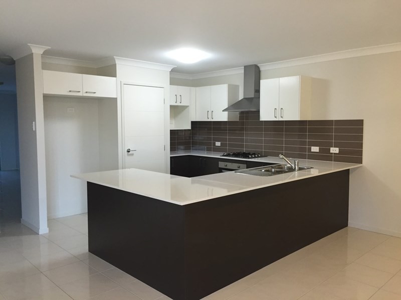 9 Fun Place, Bridgeman Downs QLD 4035
