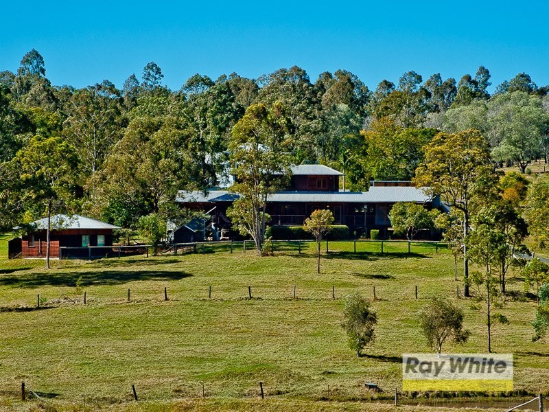 5 Parragilga Close, Wights Mountain QLD 4520