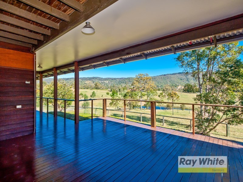 5 Parragilga Close, Wights Mountain QLD 4520