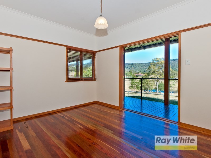 5 Parragilga Close, Wights Mountain QLD 4520