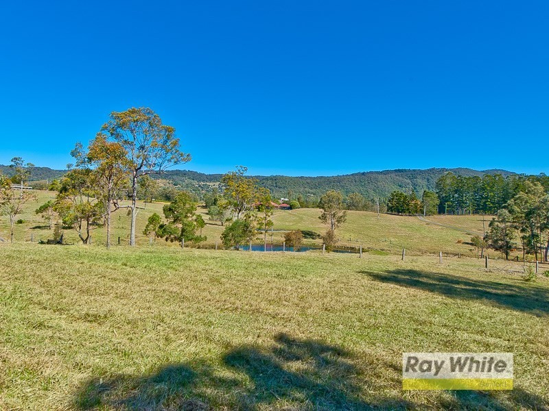 5 Parragilga Close, Wights Mountain QLD 4520