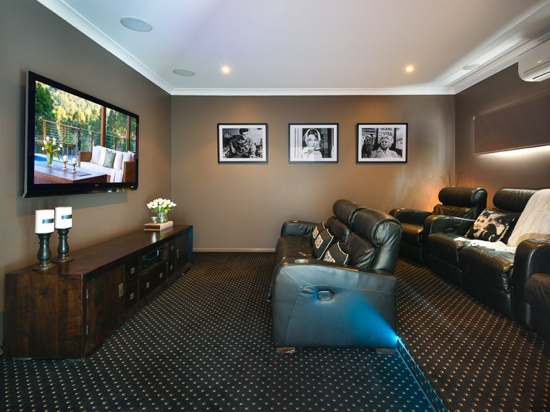 3 Bellbird Court, Cedar Creek QLD 4520