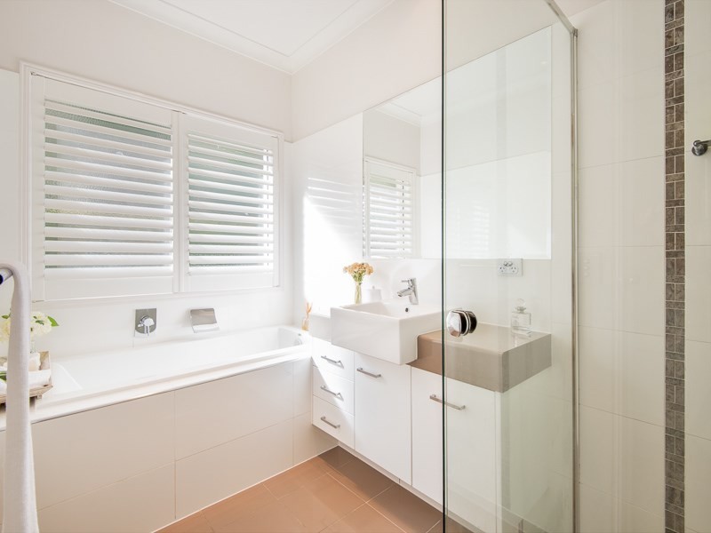 3 Bellbird Court, Cedar Creek QLD 4520