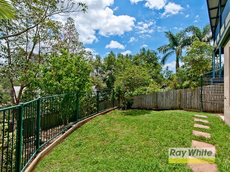 3 Woodgate Court, Ferny Hills QLD 4055