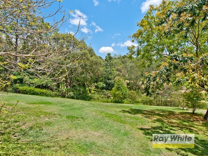 11 Cooroora Crescent, Yugar QLD 4520