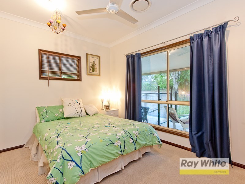 8 Davison Road, Camp Mountain QLD 4520