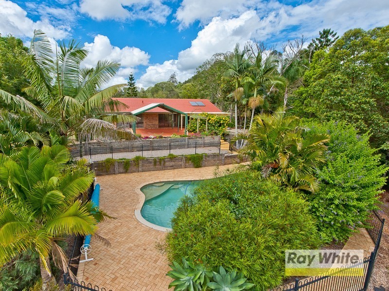 3 Heather Anne Drive, Draper QLD 4520