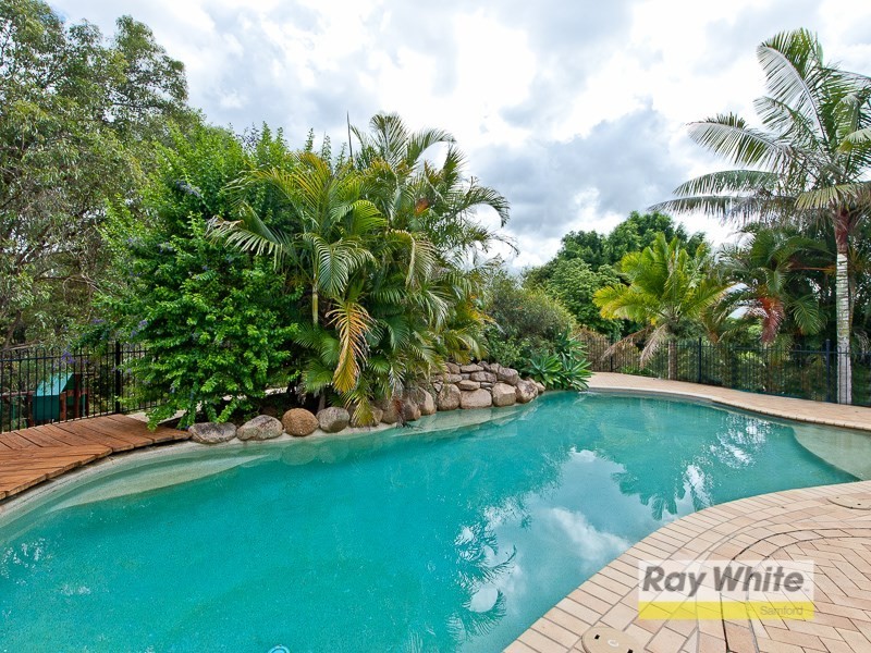 3 Heather Anne Drive, Draper QLD 4520