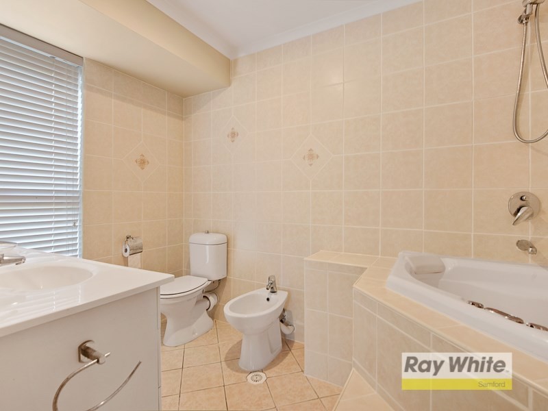 3 Heather Anne Drive, Draper QLD 4520