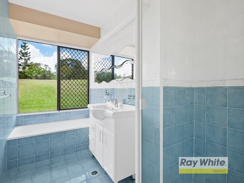 3 Heather Anne Drive, Draper QLD 4520