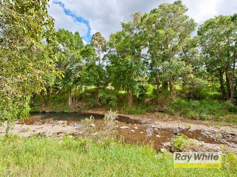 3 Heather Anne Drive, Draper QLD 4520