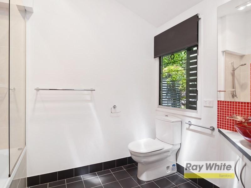 8 Narrien Court, Samford Village QLD 4520