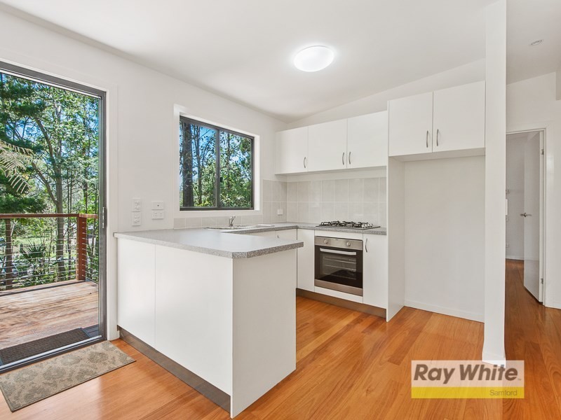 8 Narrien Court, Samford Village QLD 4520