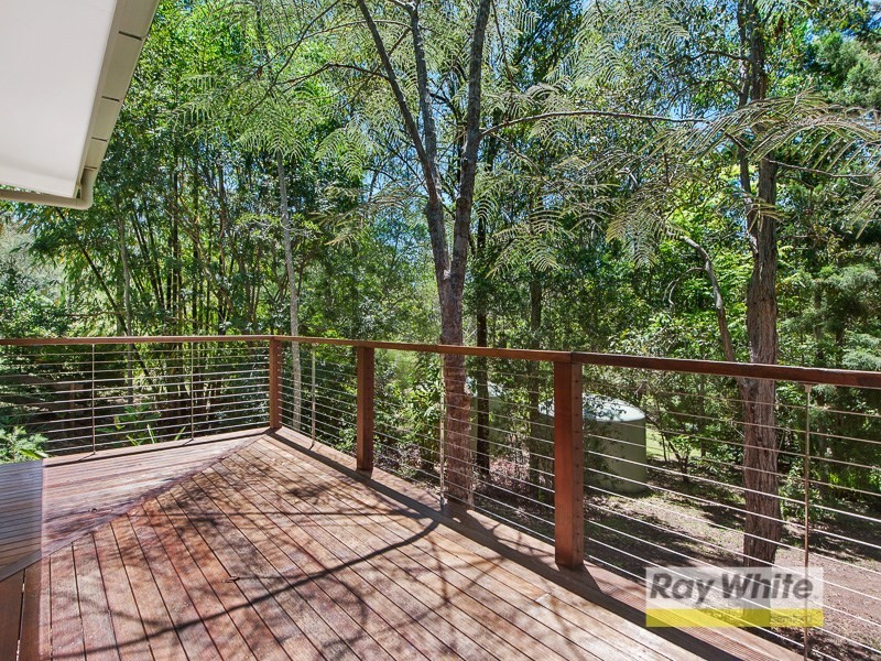 8 Narrien Court, Samford Village QLD 4520