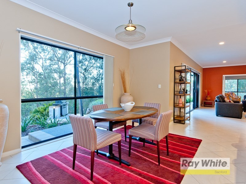 10 Dickens Place, Samford Valley QLD 4520