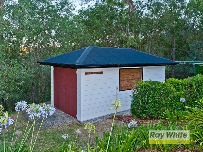 10 Dickens Place, Samford Valley QLD 4520