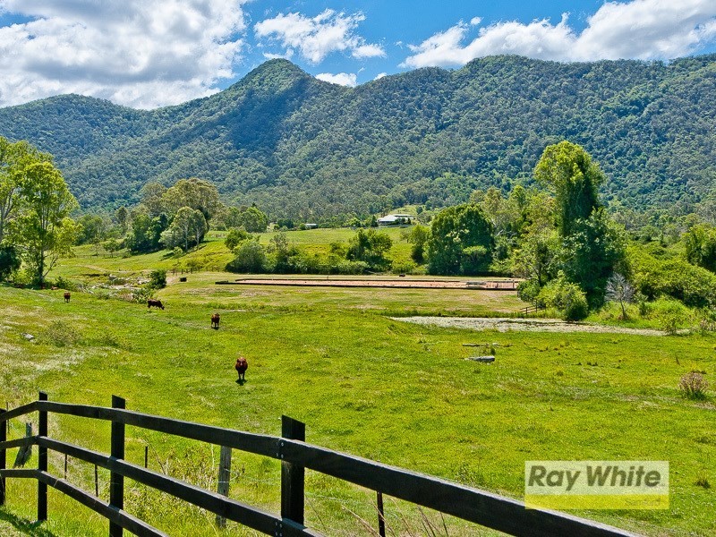 134 Foggs Road, Mount Samson QLD 4520