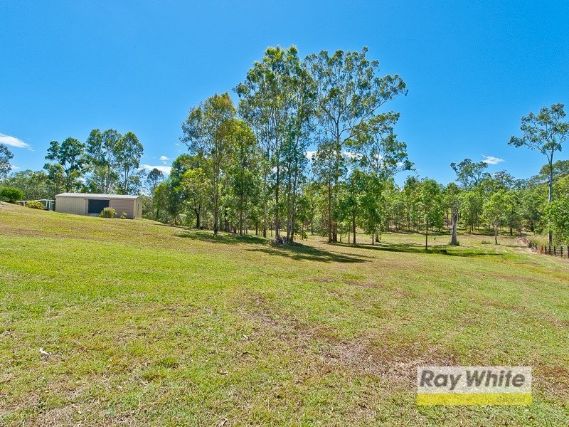 20 Regoli Court, Samford Valley QLD 4520