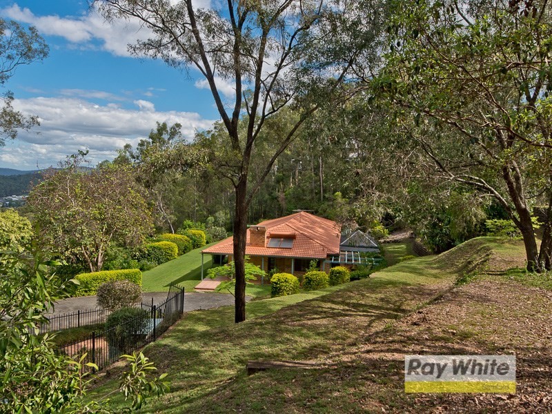 25 Trossachs Place, Upper Kedron QLD 4055