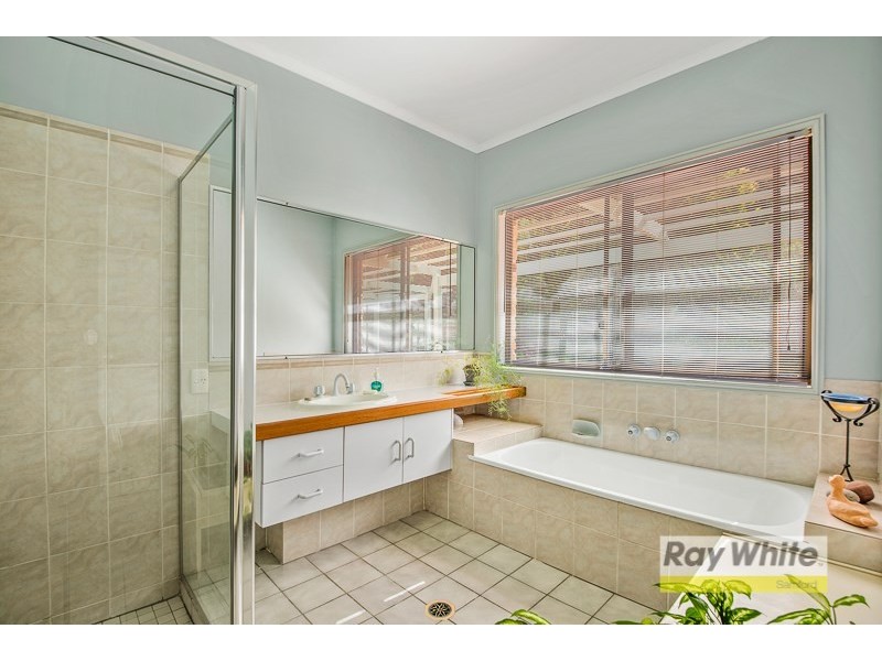 25 Trossachs Place, Upper Kedron QLD 4055