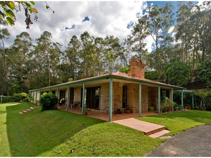 25 Trossachs Place, Upper Kedron QLD 4055