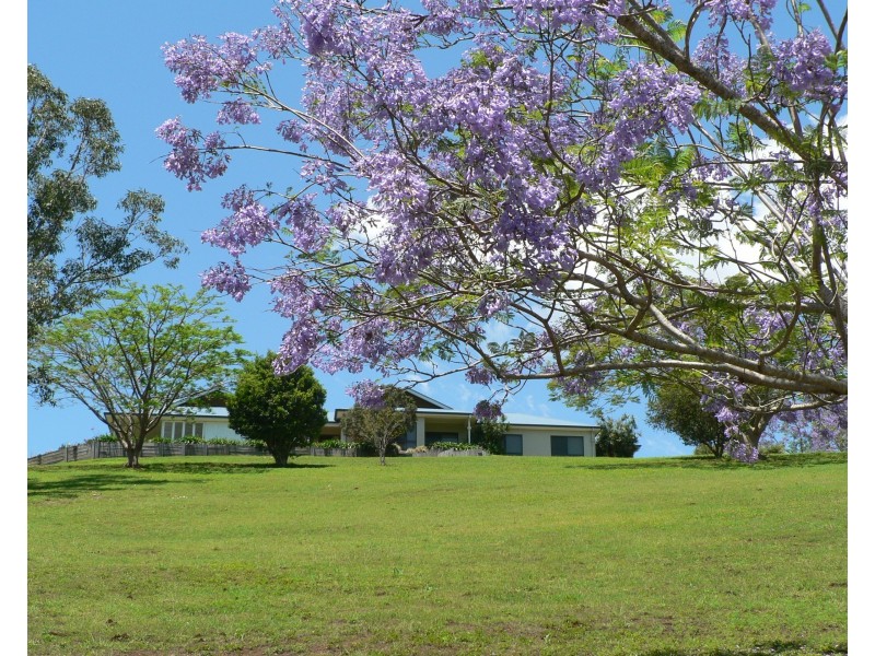 4 Blake Court, Mount Samson QLD 4520